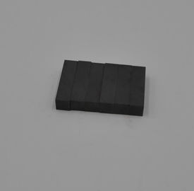 購入 ドア・キャッチの使用のために高力大きい長方形Y30亜鉄酸塩のブロックの磁石 online manufacture